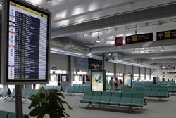 Controladores de tráfego aéreo anunciam greve em abril