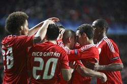 Benfica derrota Bordéus e passa aos “quartos” da Liga Europa