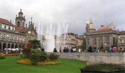Edifício devoluto no centro histórico de Braga vai a leilão por um euro