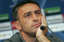 Paulo Bento diz não aceitar “intromissões” na formação da equipa portuguesa