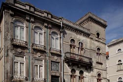 Edifícios da Rua de Álvares Cabral classificados pelo Igespar 28 anos depois