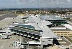 Câmara do Porto contactou Vinci por causa dos terrenos do aeroporto