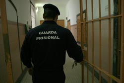 Guardas prisionais anunciam greve de 40 dias