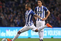 FC Porto derrotado pelo Estoril-Praia