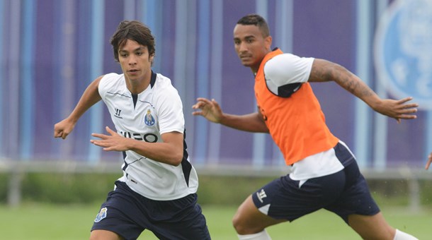 FC Porto: Óliver Torres fez treino condicionado