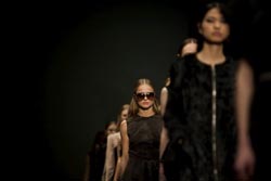 Torcato, Onofre e Xiomara apresentam hoje propostas na passerelle do Portugal Fashion