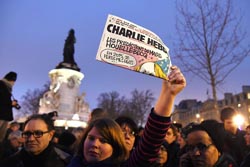 Porto homenageia vítimas do ataque ao Charlie Hebdo