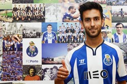 FC Porto contrata Alberto Bueno