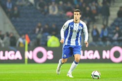 FC Porto: Marcano apto a alinhar na receção ao Maccabi Telavive