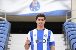 João Teixeira assina com o FC Porto até 2020