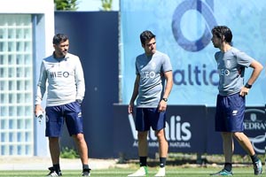 Sérgio Conceição convoca 20 jogadores para visita ao Besiktas