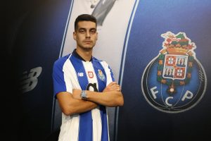FC Porto renova com Diogo Leite
