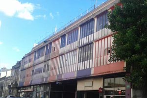 Câmara do Porto pode comprar edifício do centro comercial Stop