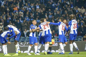 FC Porto reforça liderança