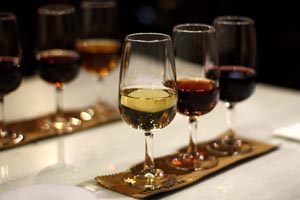 Vinho do Porto é mote para tertúlia no Mercado Temporário do Bolhão