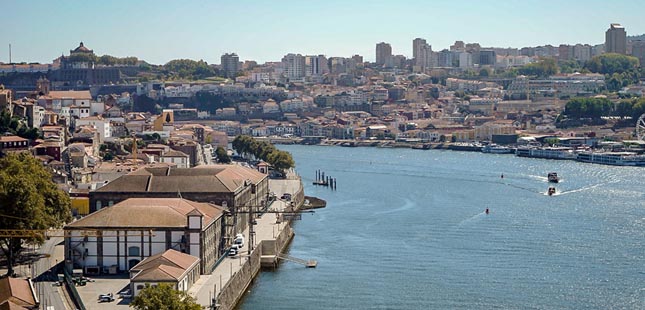 Empresas da fileira casa reunidas na Alfândega do Porto