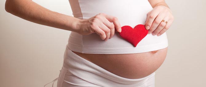 Estudo: Peso da mãe antes da gestação traz mais riscos do que peso ganho na gravidez