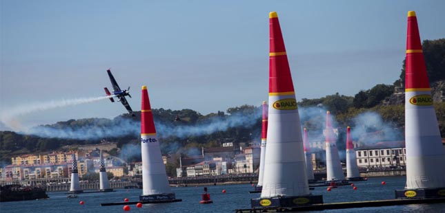 Red Bull Air Race chega ao fim este ano