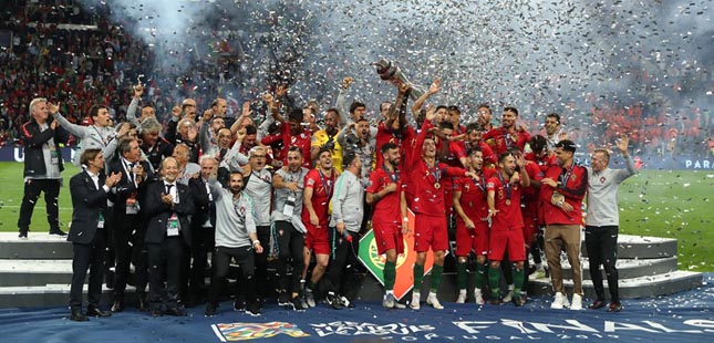 Liga das Nações: cinco portugueses no “onze” ideal da UEFA
