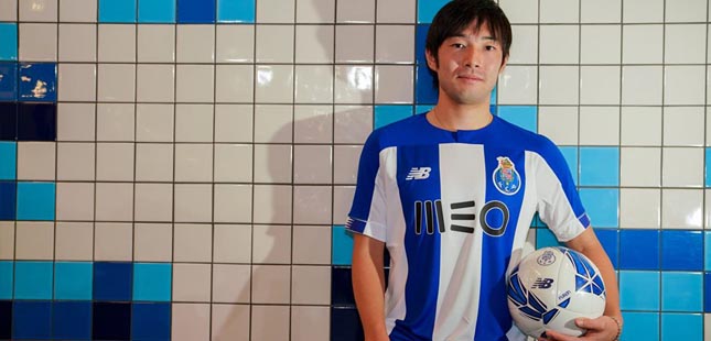 Nakajima é reforço do FC Porto até 2024
