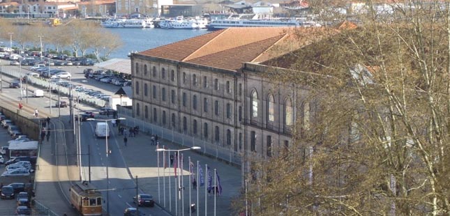 Congresso internacional Labour2030, no Porto, vai ter robô a dar boas-vindas