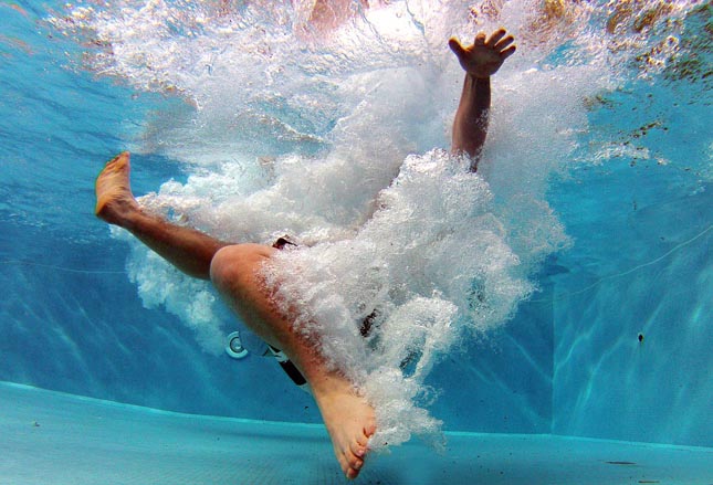 Campanha alerta para o risco de acidentes nas piscinas e praias