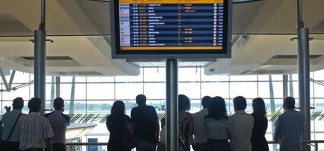 Aeroportos portugueses na lista dos que registaram mais atrasos no verão