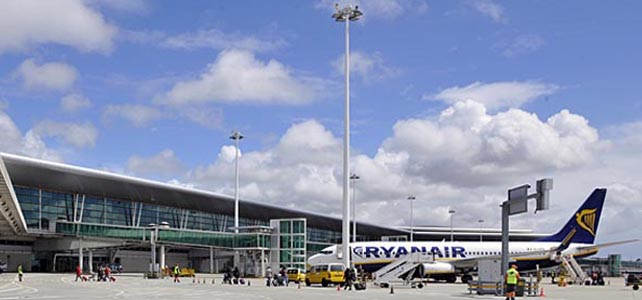 Ryanair retoma rota entre Porto e Londres a 22 de maio