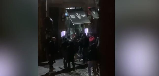 Confrontos entre adeptos ingleses e belgas nas ruas do Porto