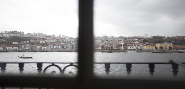 Rio Douro inundou zonas ribeirinhas de  Porto e Gaia