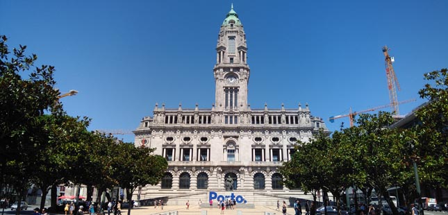 Câmara do Porto recebe prémio “Cidade”