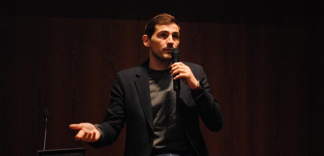 Casillas anuncia candidatura à presidência da Federação Espanhola