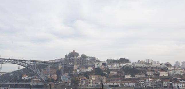 Gaia aprova concessão de transporte público no rio Douro