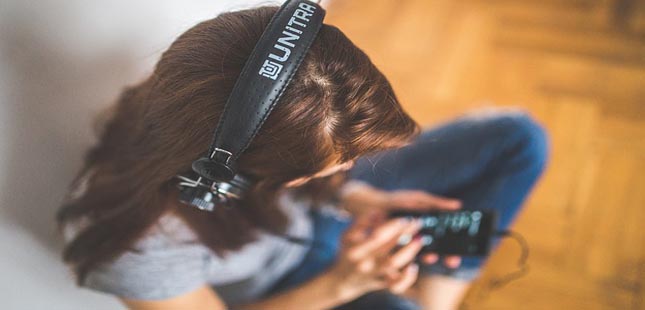 Conheça as canções mais ouvidas no Spotify em 2020