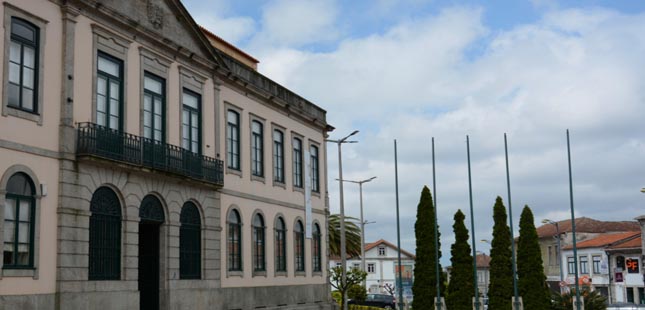 “Cumpram e respeitem [as regras]”, alerta Proteção Civil do Porto