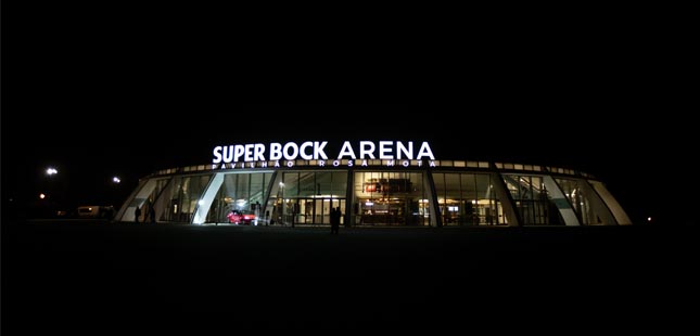 Concerto dos GNR no Super Bock Arena adiado para março