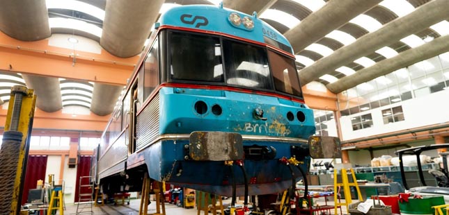 Parque Oficinal de Guifões repara 3 carruagens da CP – Comboios de Portugal