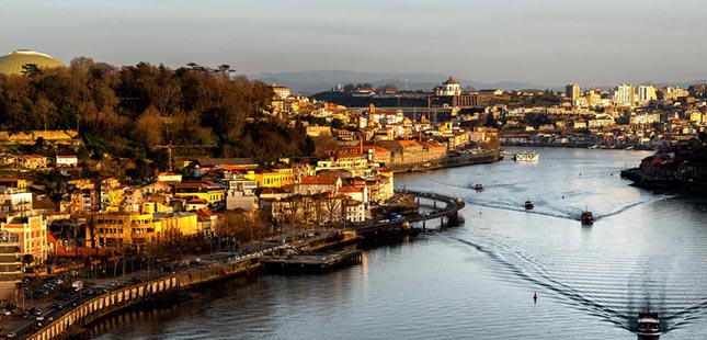 Gaia e Porto vão lançar em conjunto o concurso da travessia fluvial do Douro