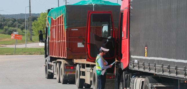 GNR na estrada com operação de fiscalização a veículos pesados