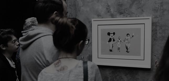 Alfândega do Porto recebe exposição com obras de Banksy