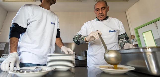 Câmara do Porto vota continuidade do funcionamento da rede de restaurantes solidários