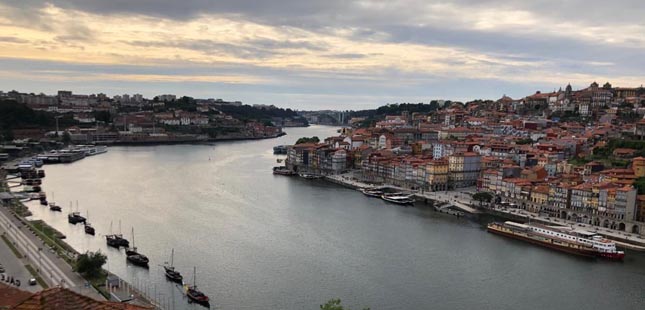Após 43 anos prova de águas abertas volta ao rio Douro