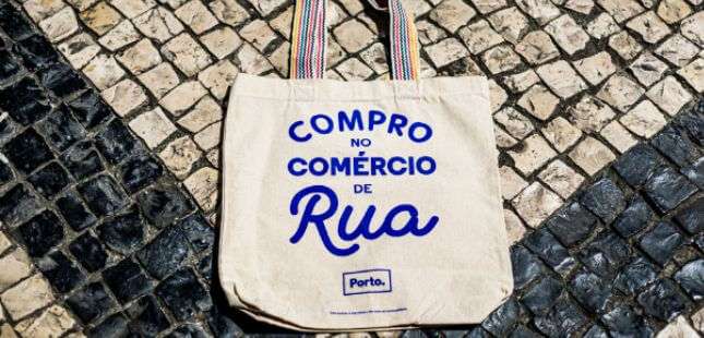 Câmara do Porto oferece sacos de pano a quem fizer compras no comércio