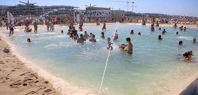 Gaia inaugura primeira piscina com água aquecida do país