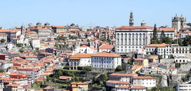 Assembleia Municipal do Porto aumenta IMI para prédios degradados
