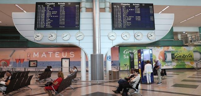 Companhia aérea irlandesa vai cancelar voos, no Porto, a partir de outubro