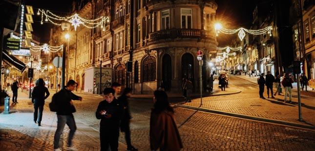 Aplicação leva entusiastas a descobrir luzes de Natal no Porto