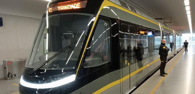 Metro do Porto apresenta veículos inovadores