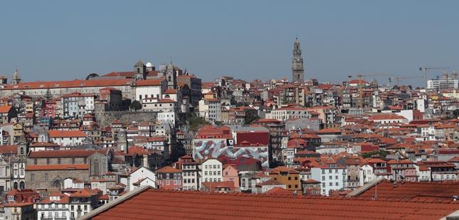 Porto aprova suspensão de novos alojamentos locais
