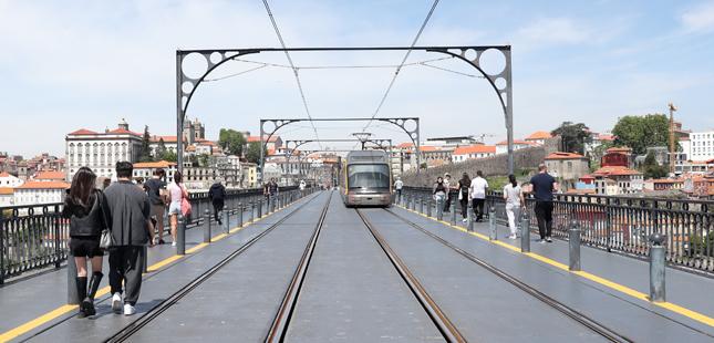 Obras na Ponte Luiz I condicionam circulação do metro